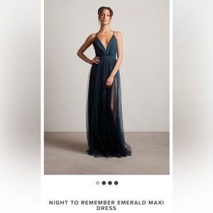 *NWT* EMERALD MAXI DRESS
